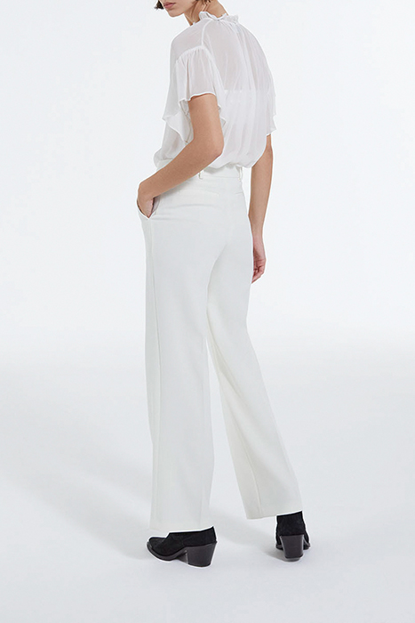 SHORT SLEEVED VAPOROUS CROP TOP OFF WHITE 4