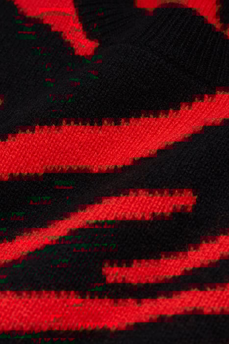 ROUND-NECK SWEATER IN ZEBER JACQUARD BLACK - RED 2