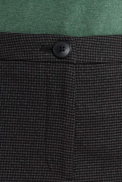 TROUSER BLACK 6