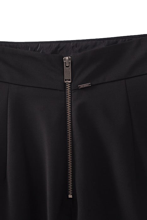 BLACK SHORT SKIRT WITH CHAIN DETAIL BLACK 5