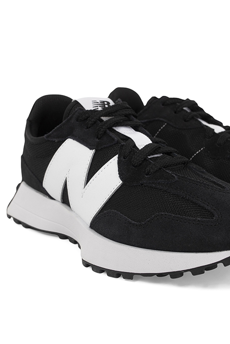 BLACK AND WHITE NEW BALANCE 327 TRAINERS BLACK 6