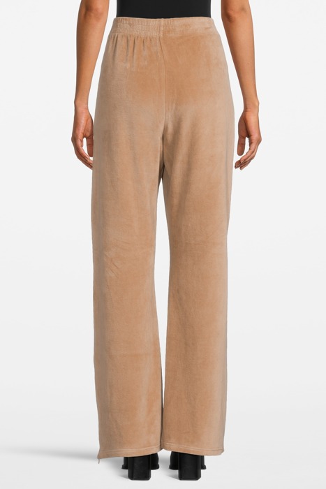 VELOUR TRACKPANTS ALMOND 2
