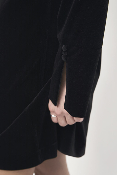 SLOANE VELVET DRESS RAVEN 5