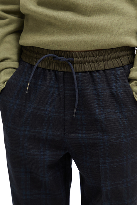 BOYS RELAXED SLIM-FIT YARN-DYED CONTRAST WAISTBAND PANTS NIG 7