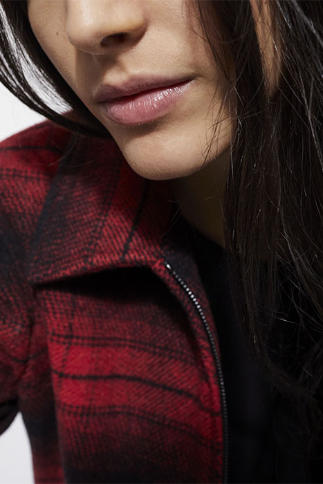 BLOUSON ZIPPE POCHES A RABATS DANS LE DOS RED / BLACK 6