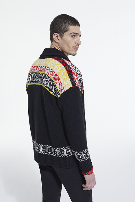 CARGIDAN COL CHALE JACQUARD BLACK / RED / YELLOW 2