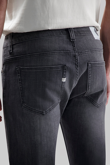 SLIMMER RICK - AUTHENTIC BLACK 6