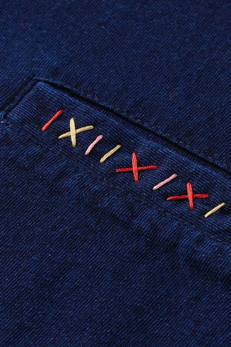 INDIGO TEE WITH PLACEMENT TIE-DYE INDIGO AND PRINT 7