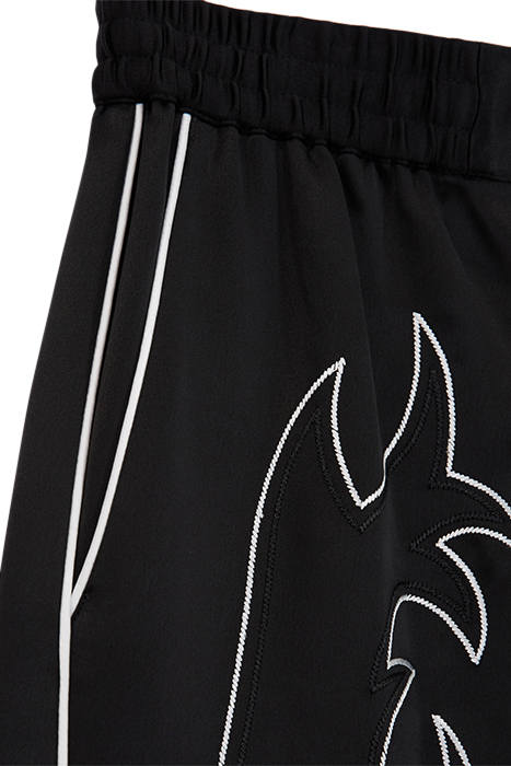 SHORT AVEC TAILLE ELASTIQUEE ET DETAILS DE BRODERIES BLACK 2