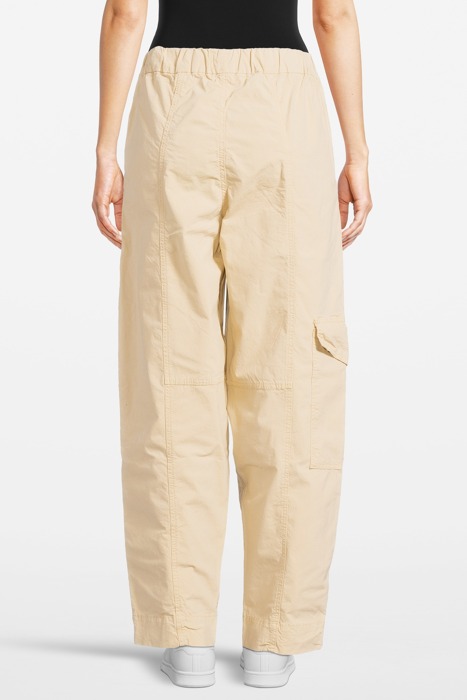 WASHED COTTON CANVAS ELASTICATED CURVE PANTS PALE KHAKI 2