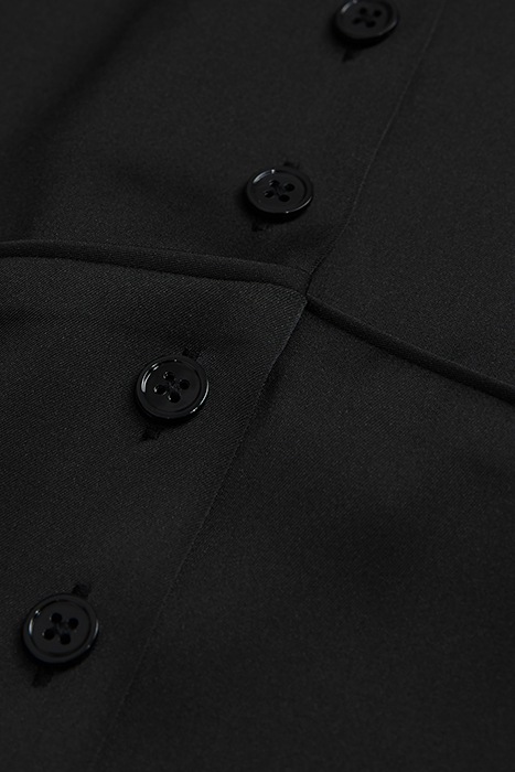 TOP SANS MANCHES BLACK 2