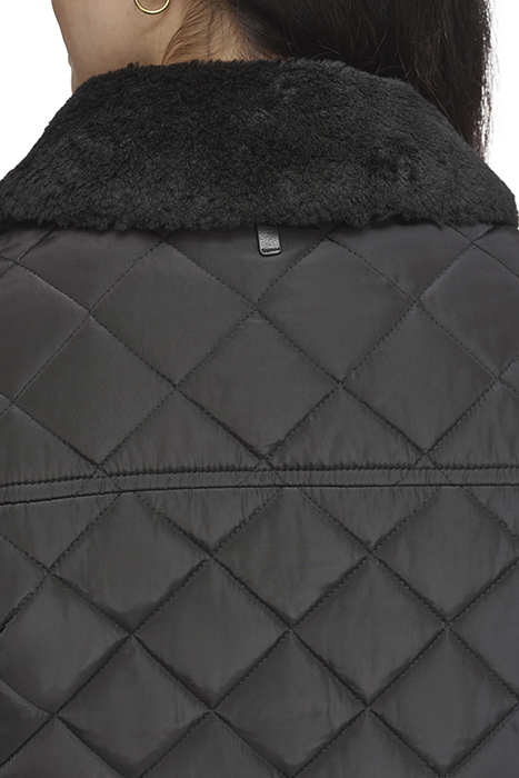 ZIPFRONT W/FF COLLAR BLACK 6