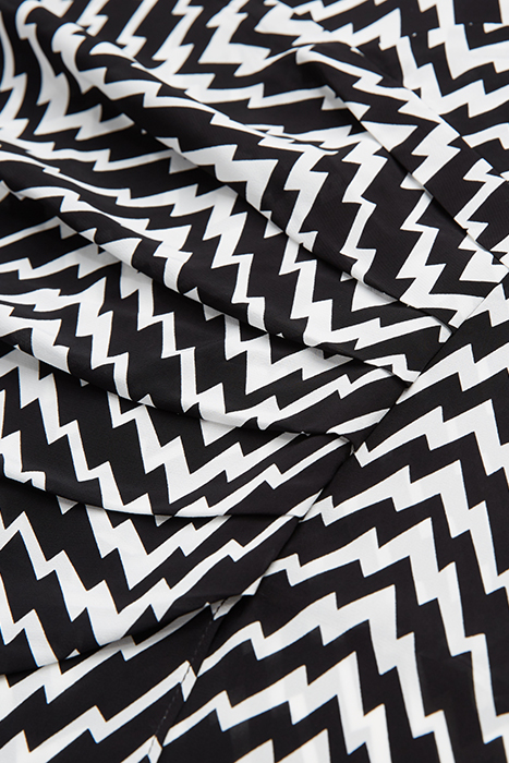 JUPE COURTE PRINT ZIG ZAG BLACK WHITE 2
