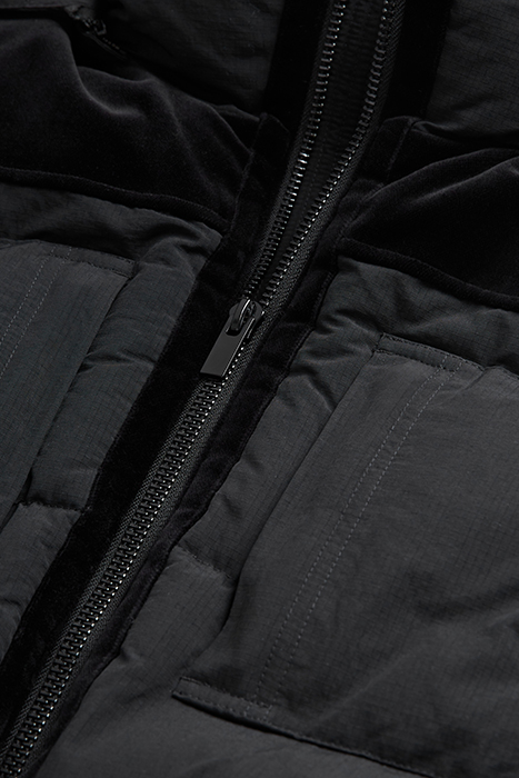 DOWN JACKET WITH CONTRASTED YOKE BLACK 2