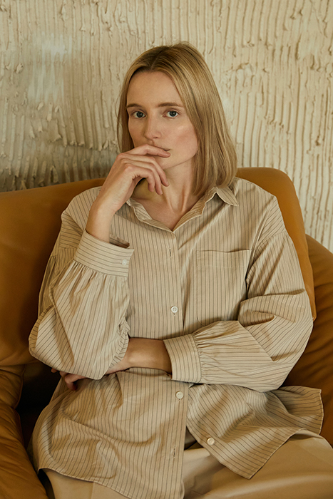 ARTIST BLOUSE CHALK 5