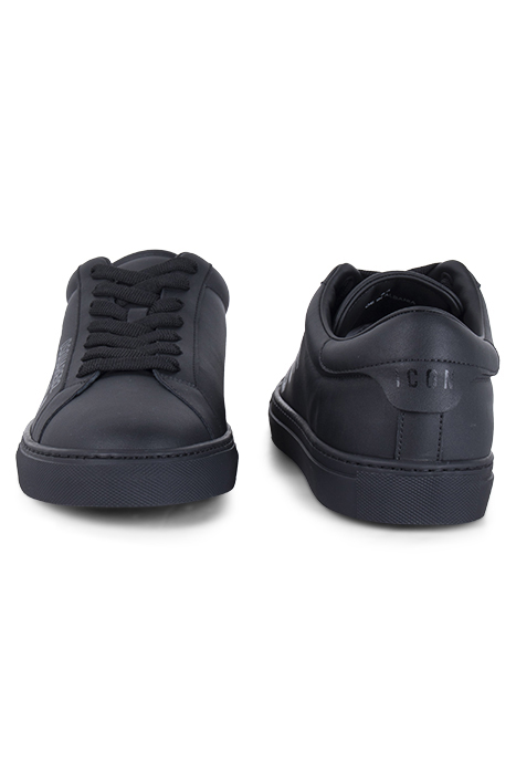 SNEAKERS BLACK 2