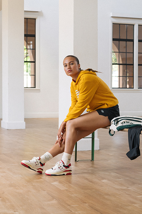 BB550VGA SNEAKERS IN WHITE AND RED 3