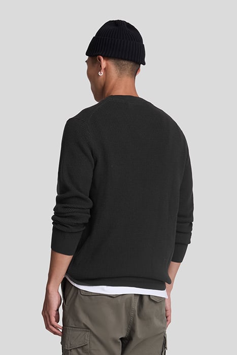 GRID KNIT CREW NECK JUMPER JET BLACK 2