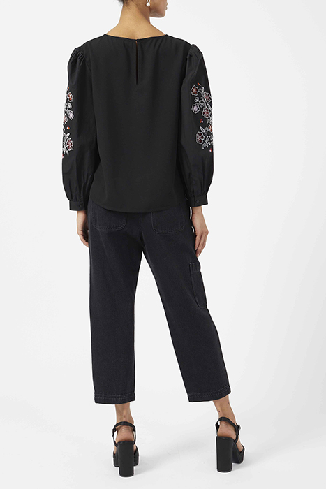 FERNE CREPE LS BOAT NK TOP BLACK 2