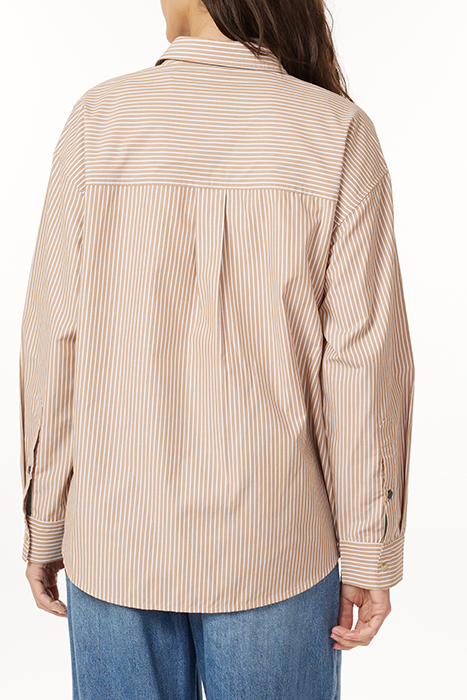 BOYFRIEND SHIRT W/ BUTTON DTL BROWN / WHITE 2