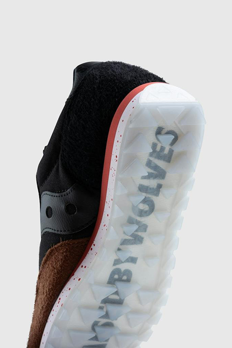 SAUCONY – RAISED BY WOLVES JAZZ 81 5