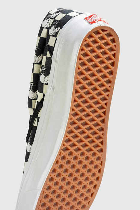 VANS – UA OG CLASSIC SLIP-O YEAR M 5