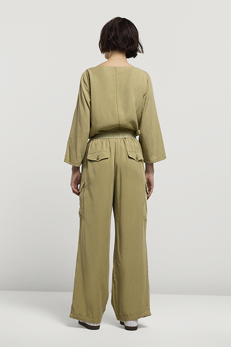 TROUSERS CARGO TENCEL GREEN LENTIL 2