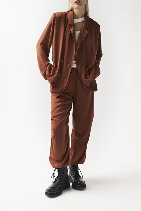 SATIN PARACHUTE PANTS SADDLE BROWN 3