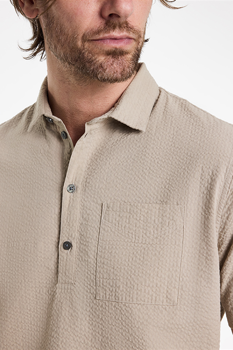 MAURICE POP OVER SHIRT IN SEERSUCKER SHADOW 3