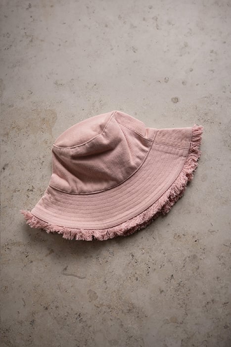 FRINGED BUCKET HAT LILAC ROSE 2