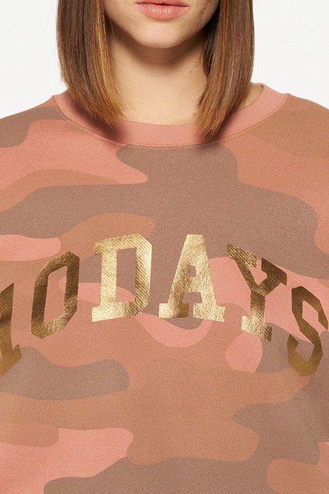 STATEMENT SWEATER CAMO SADDLE BROWN 4