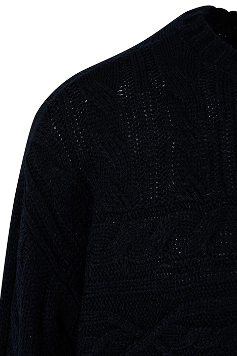 SET IN BOXY SWEATER BLACK 9