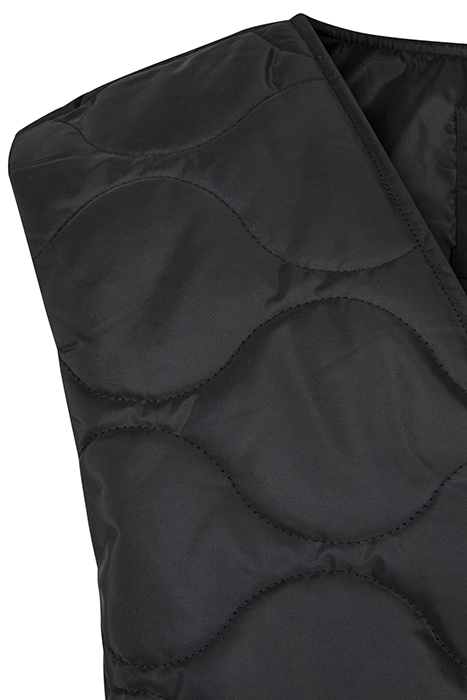 ZIPPED GILET BLACK 10