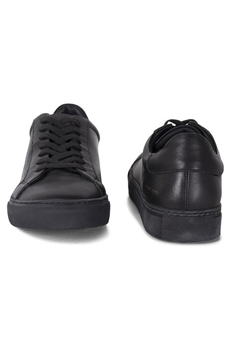 LARS LOGO TRAINER BLACK 2