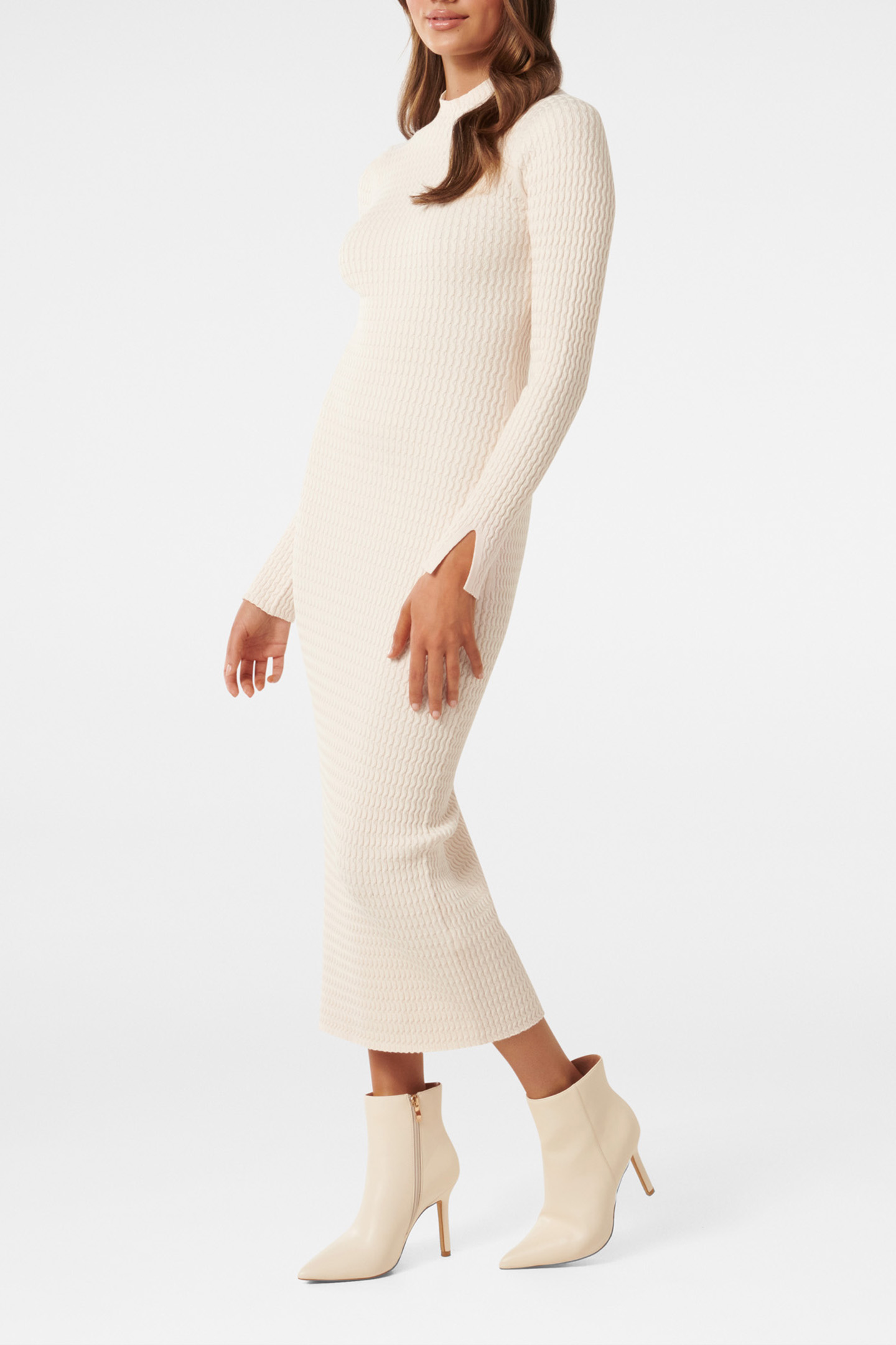 GEORGIA PETITE TEXTURED KNITTED DRESS CREAM 4