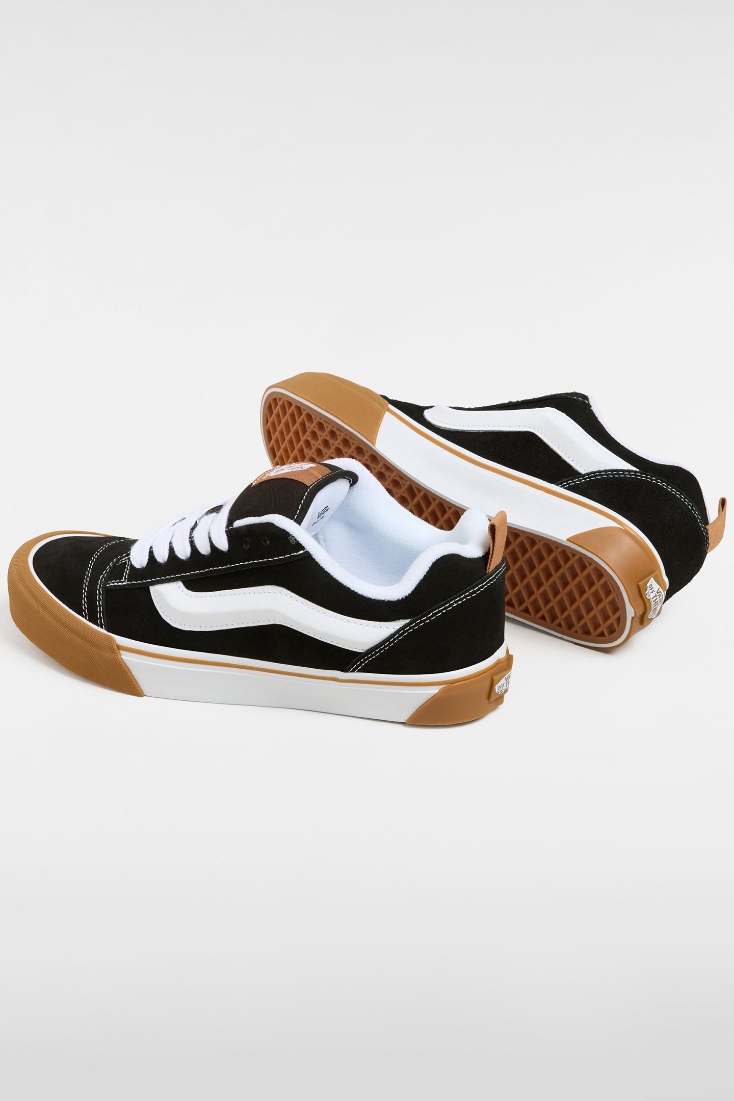 KNU SKOOL GUM BUMPER BLACK 4