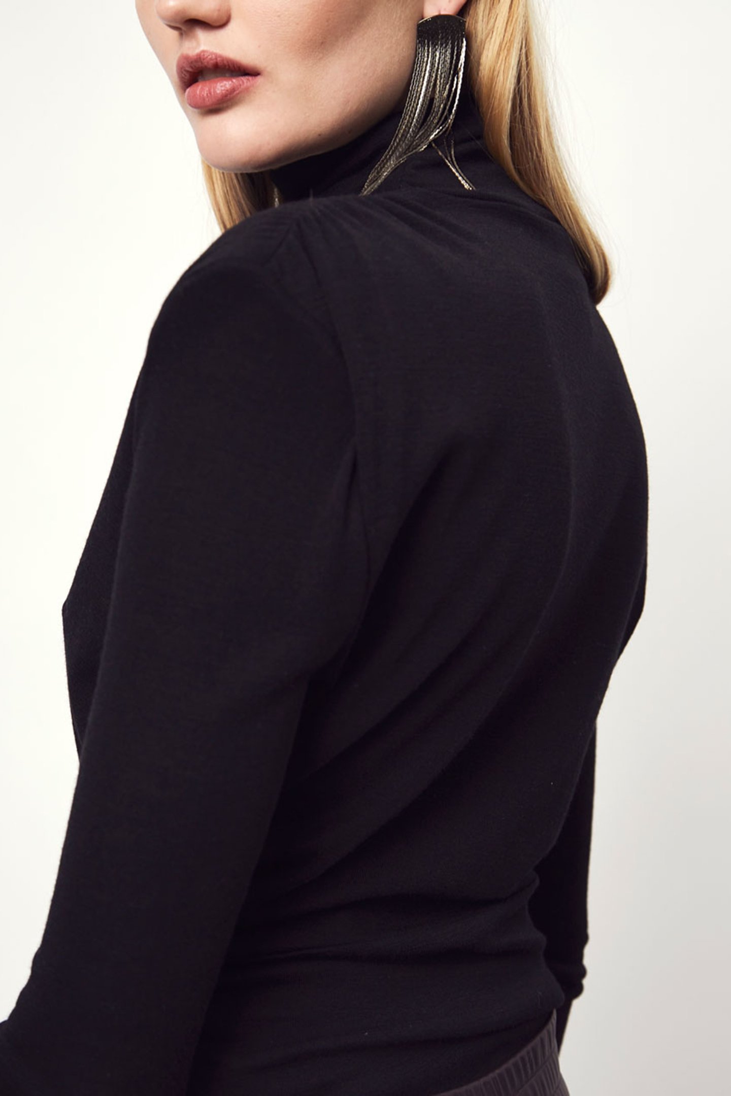 LARYN FANCY TURTLE TOP RAVEN 5