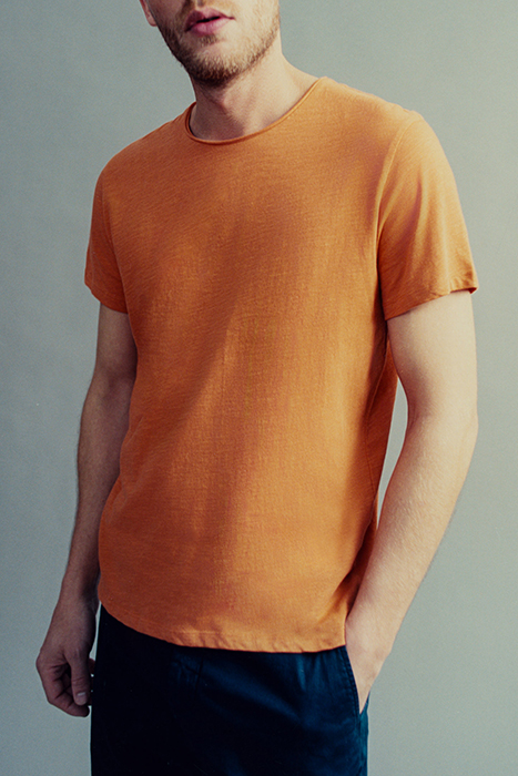ORANGE ORGANIC COTTON ESSENTIAL ROUND-NECK T-SHIRT 8
