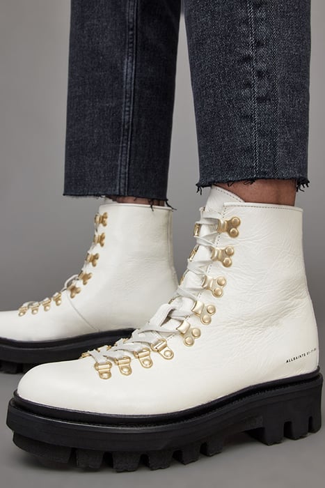 WANDA GLOSS BOOT WHITE 2