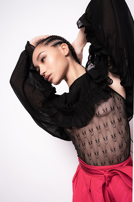 CARAMBOLA SHRUG BLACK 6