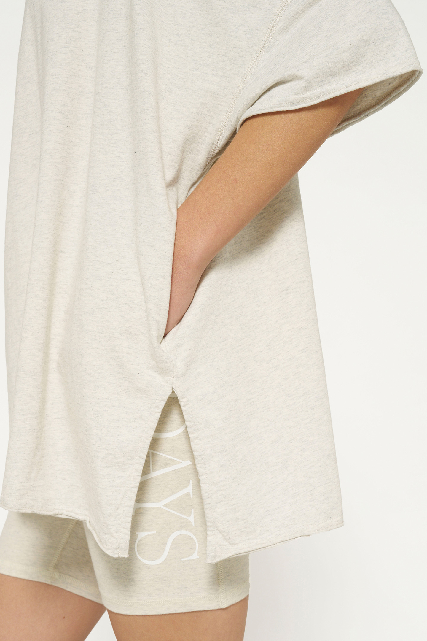 OVERSIZED TEE DRESS SOFT WHITE MELEE 7