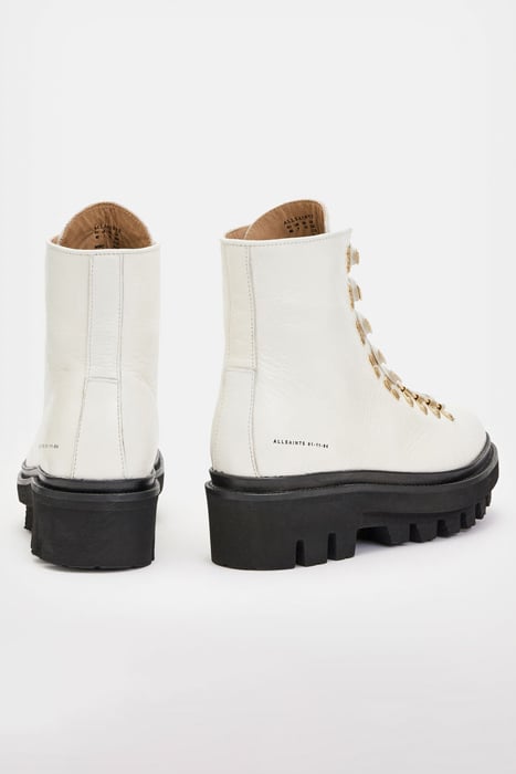 WANDA GLOSS BOOT WHITE 4