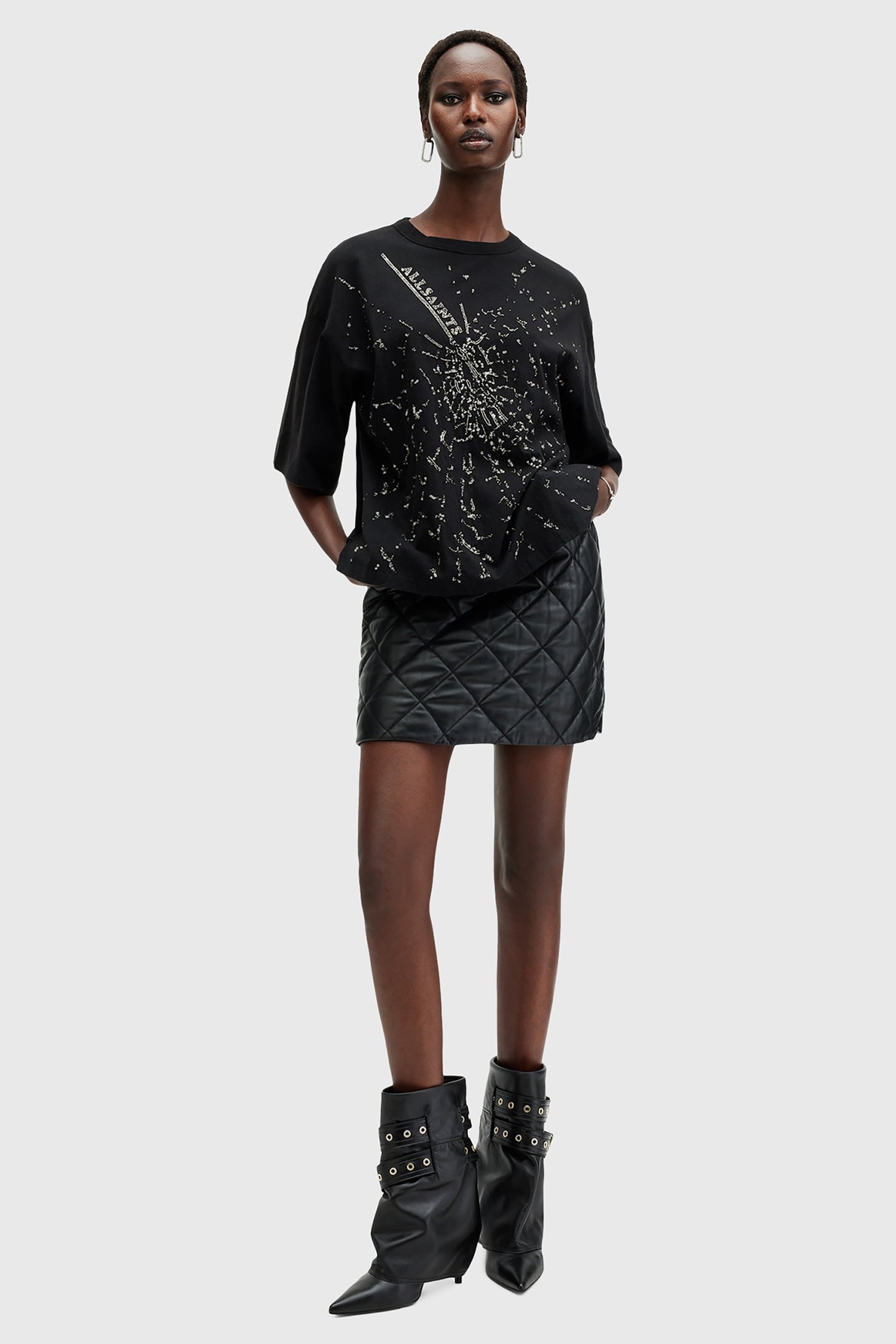 AMELIE SHATTER TEE BLACK 3