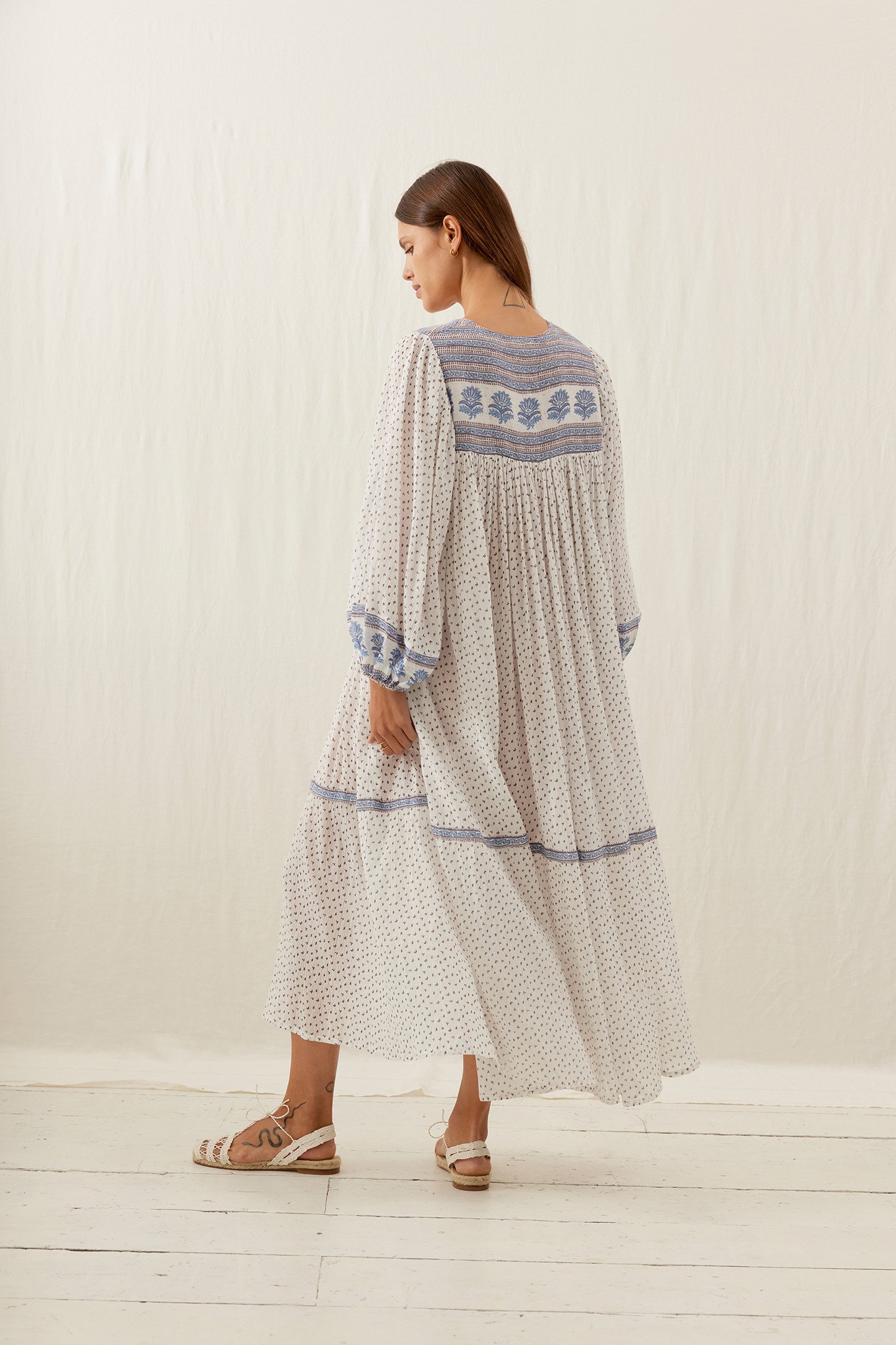 DRESS GYPSE WHITE CORNFLOWER 2