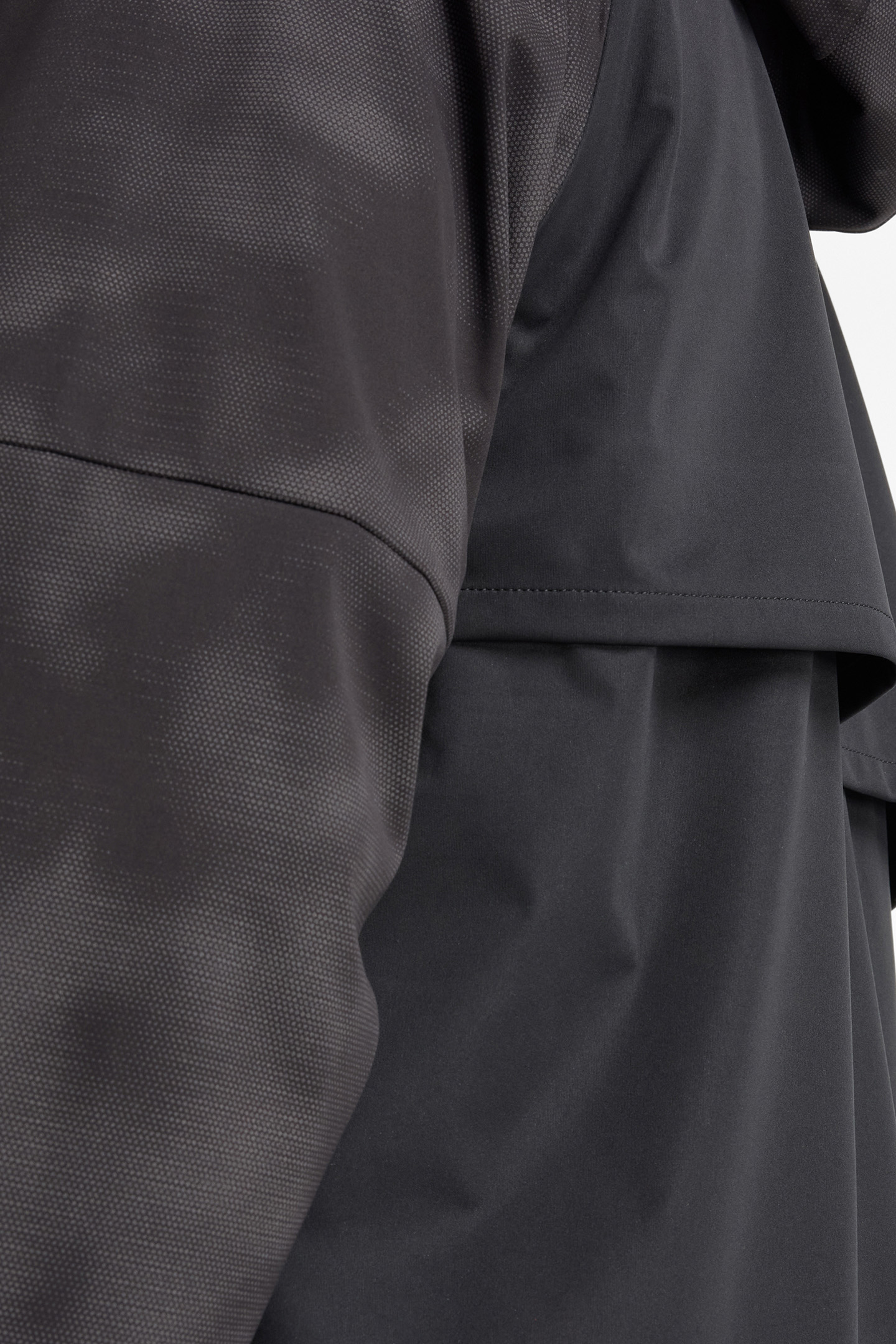 PREMIUM PRINTED JACKET IN BLACK 9