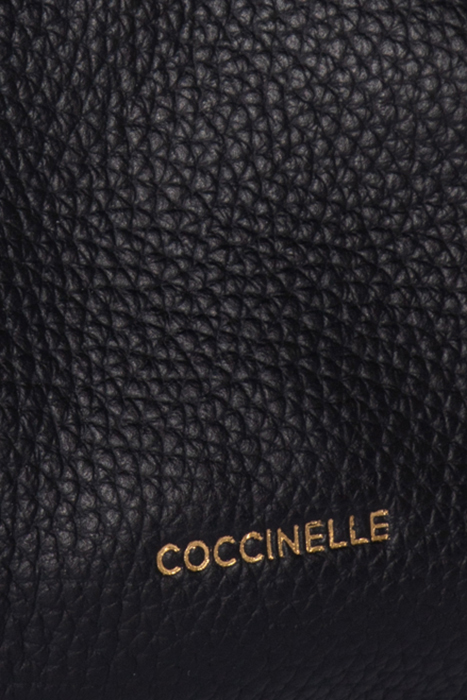 SMALL SHOULDER BAG IN BLACK 5