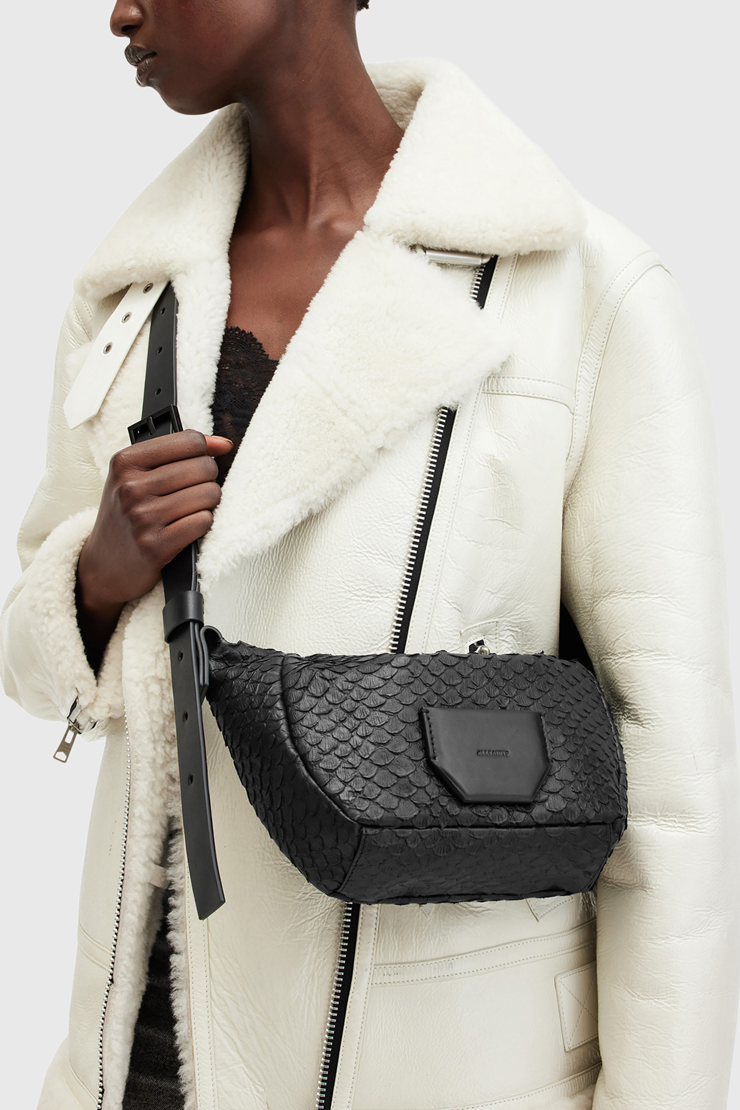 MADEA SNAKE XBODY BLACK 2