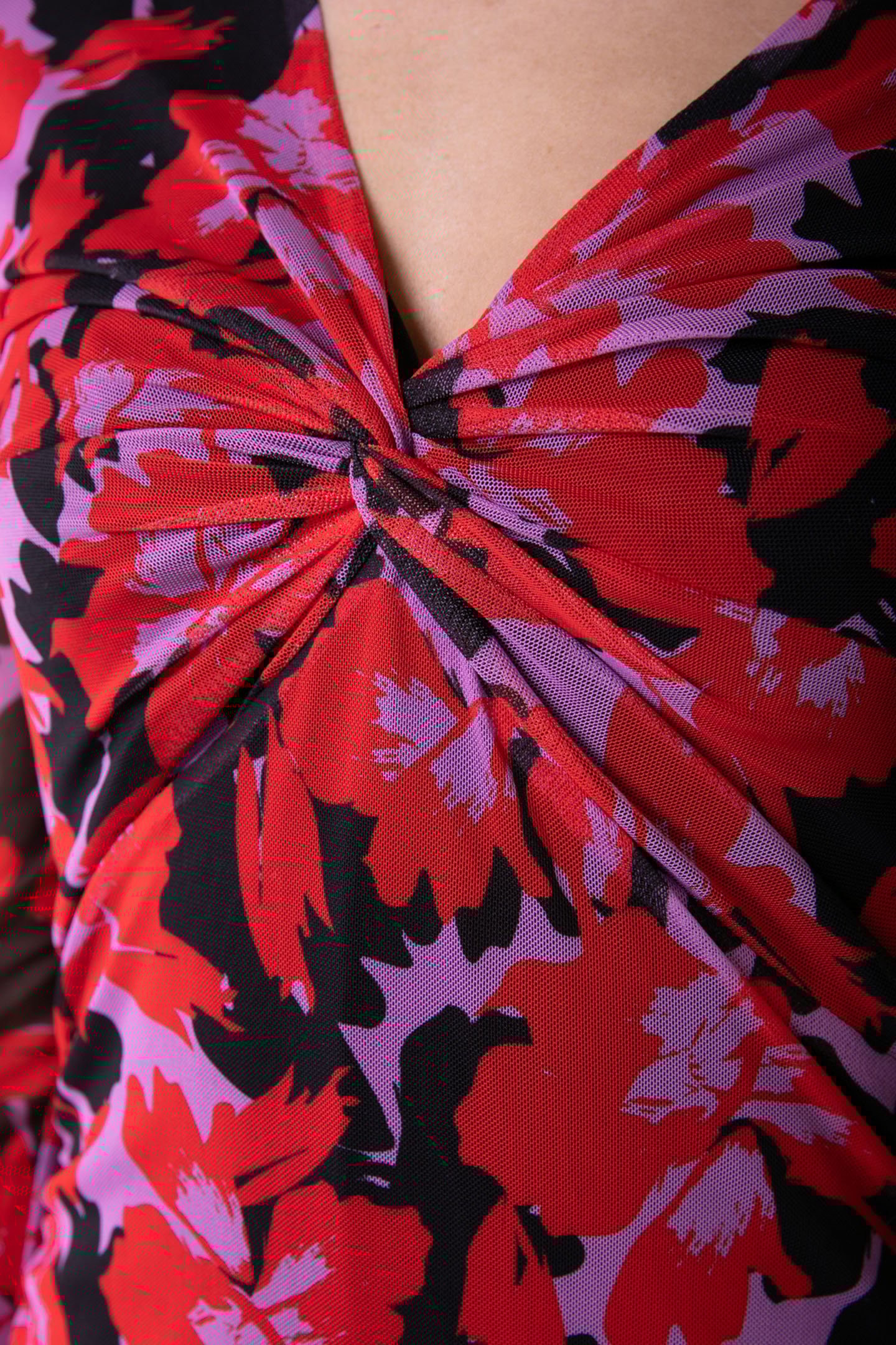 SARIAH ABSTRACT FLOWER V-NECK MESH MAXI DRESS LS SCARLET RED 3