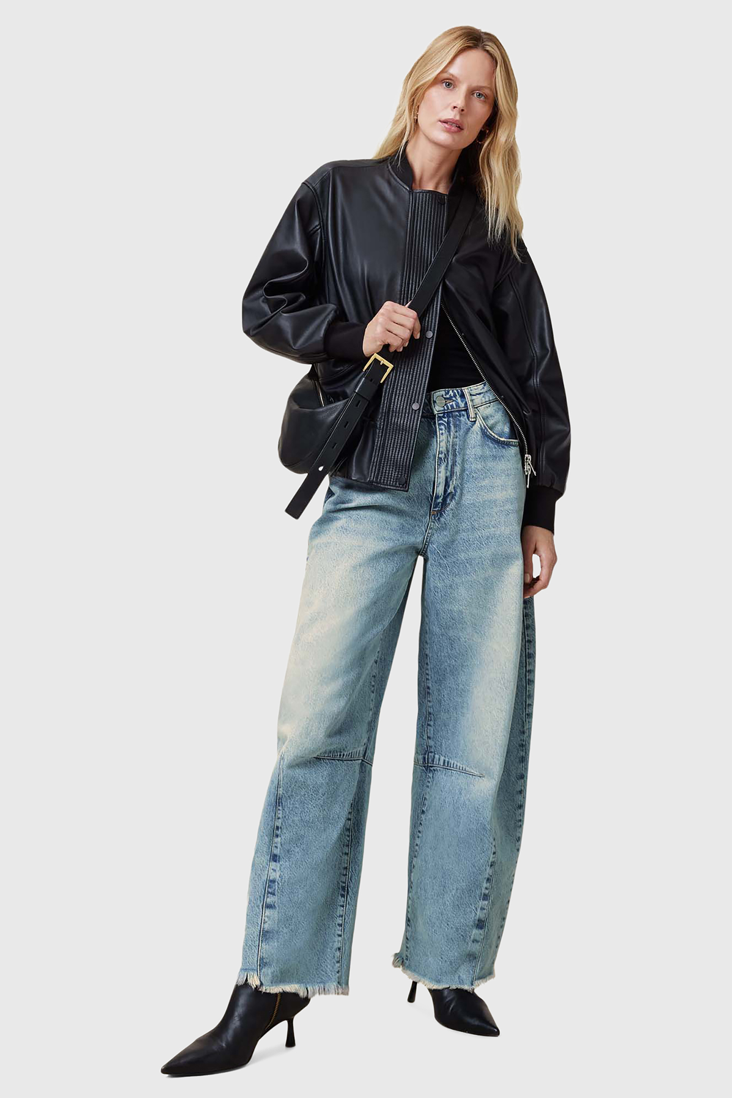 JETT BARREL JEAN LIGHT INDIGO 6