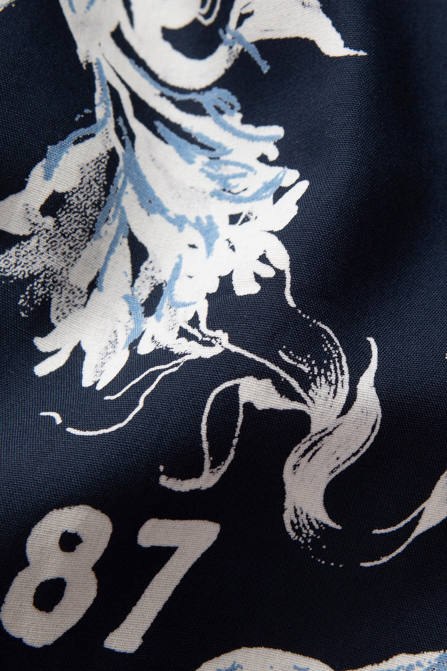 BOYS’ NAVY CORAL PRINT LENZING™ ECOVERO™ SHIRT 6